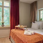 Deco By Downtown 3*