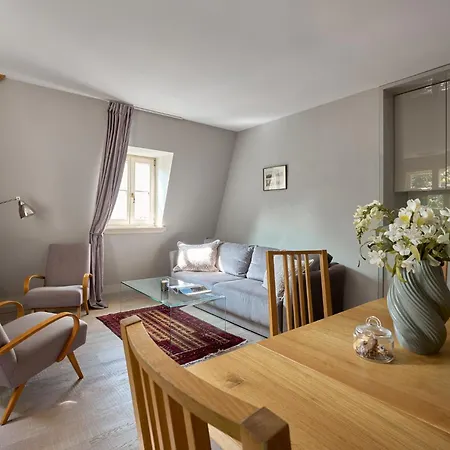 Appartamento Deco By Downtown