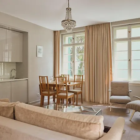 Deco By Downtown Апартаменты *