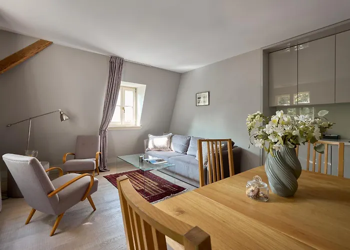 Hotel apartamentowy Deco By Downtown